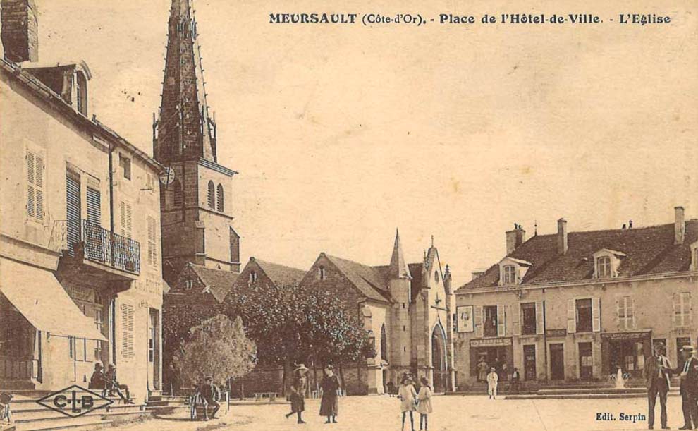 Meursault : place du village